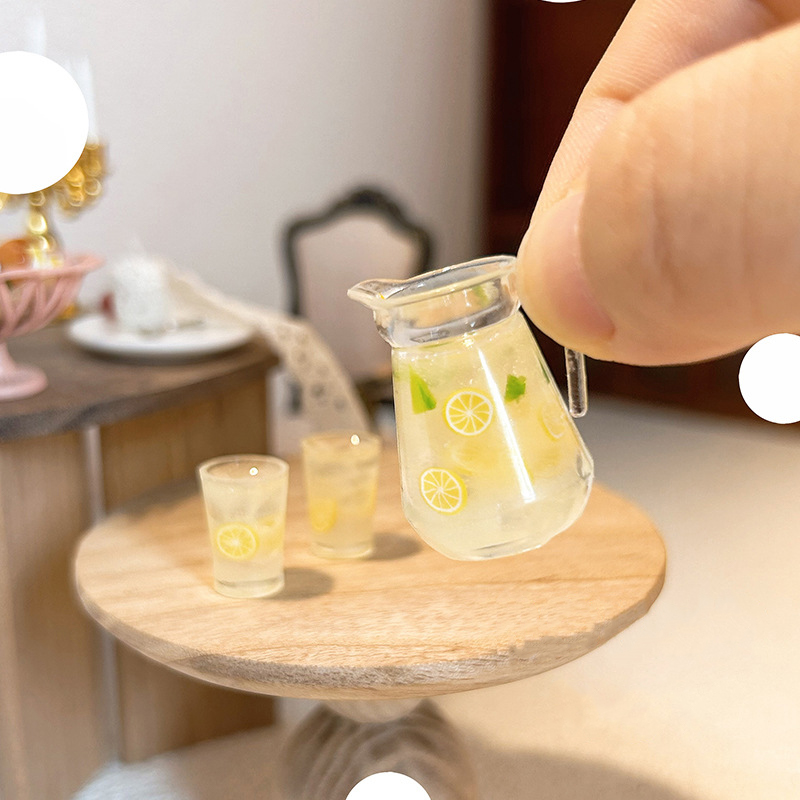 Resin Art Kitchen - (HB05)1:12 Dollhouse Miniature Lemon Juice Jug