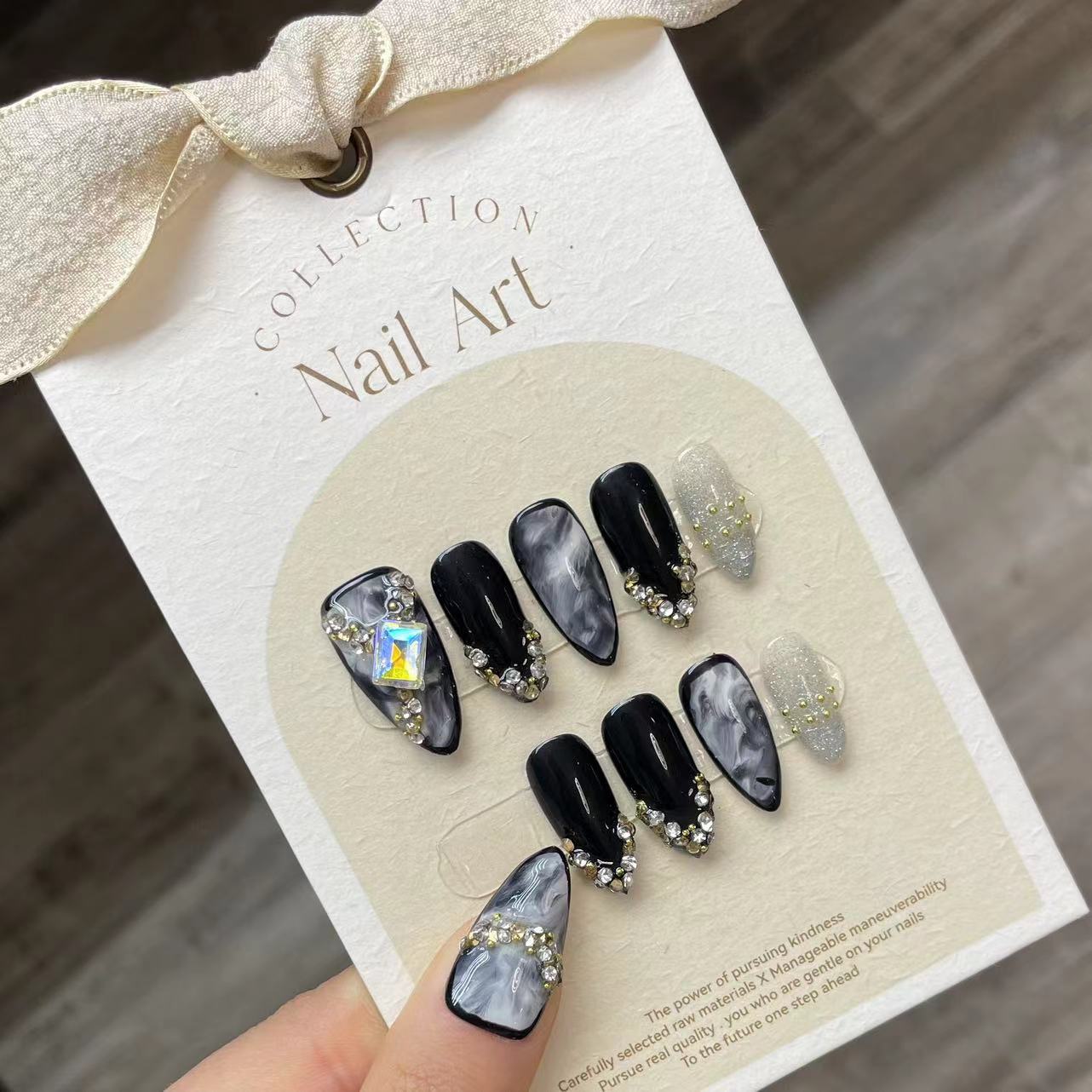 Handmade Press on Nails Black  - Resin Art Glitter recension och pris