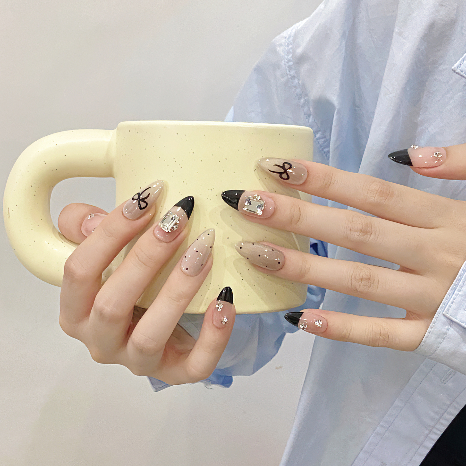 Handmade Press on Nails Black  - Resin Art Glitter recension och pris