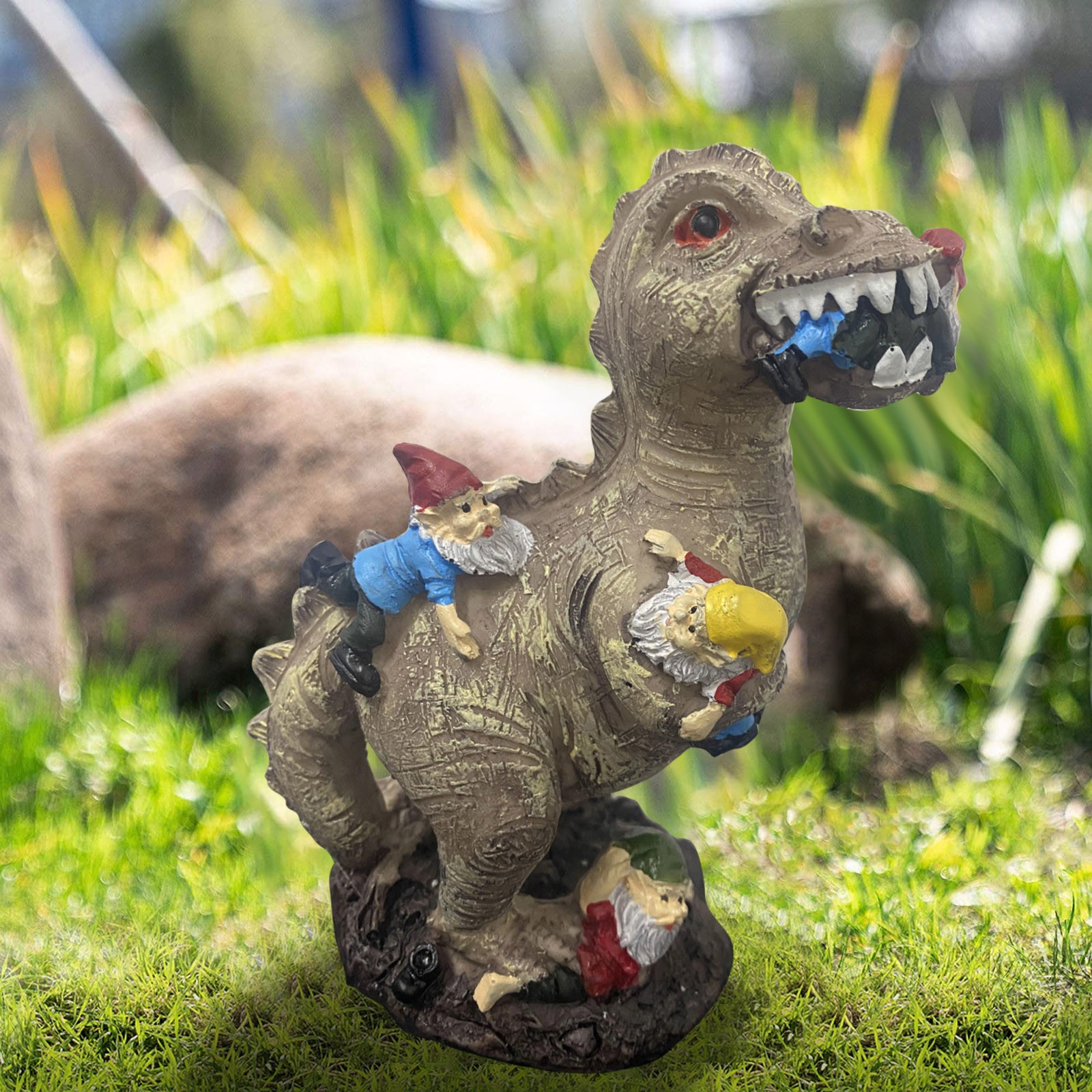 Mischievous Dinosaur Garden Ea - Resin Art And Decor recension och pris