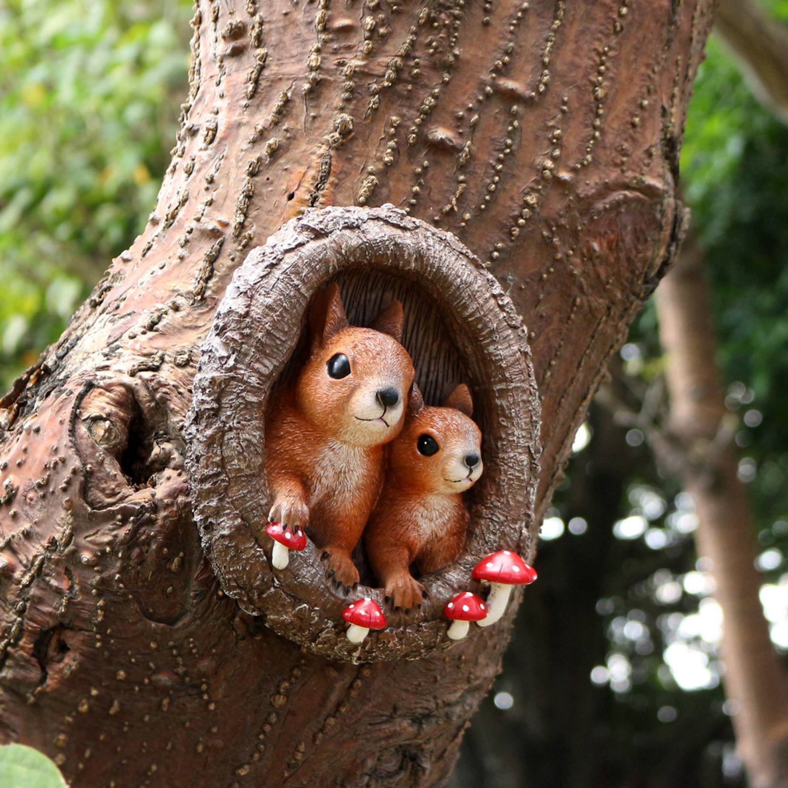 Squirrels in Tree Hollow Statu - Resin Art Wall recension och pris