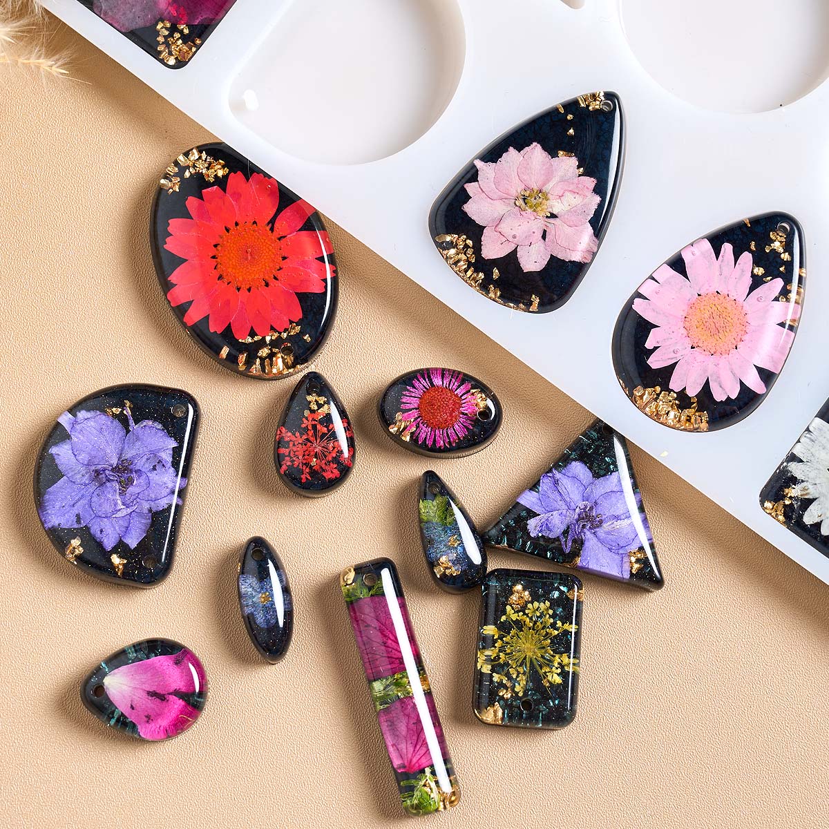 Time Stone Pendant Silicone Mo - Resin Art And Jewelry recension och pris
