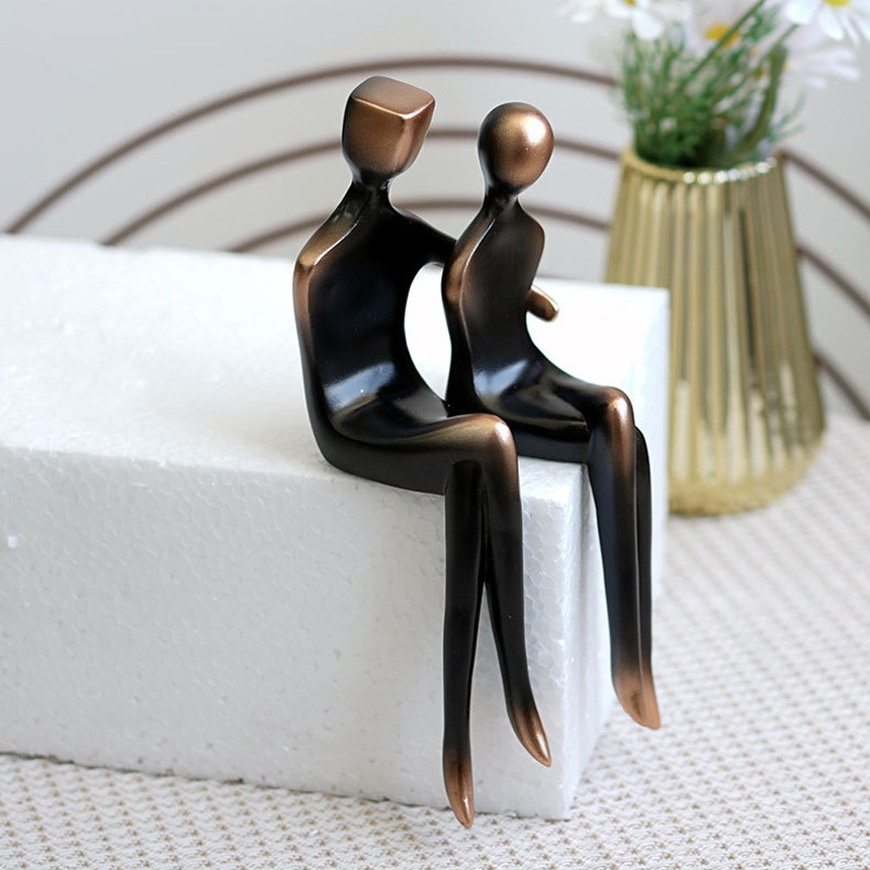 Couple Hugging Sculpture, Home - Resin Art Wedding Gift recension och pris